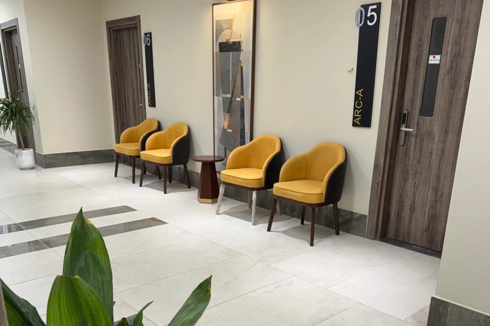 Advanced equipment in Dr. Khaled’s clinic